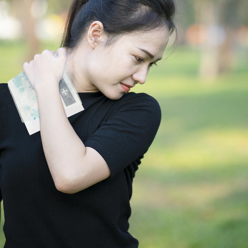 7710_IcePackMini_Shoulder