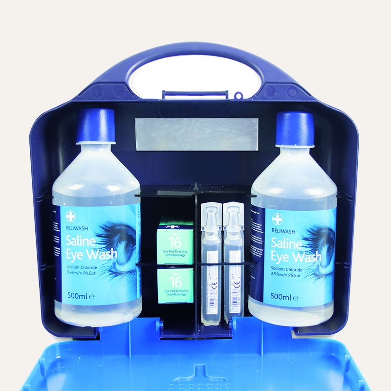 904_AuraIII_EyeWash_Open_LongMirror