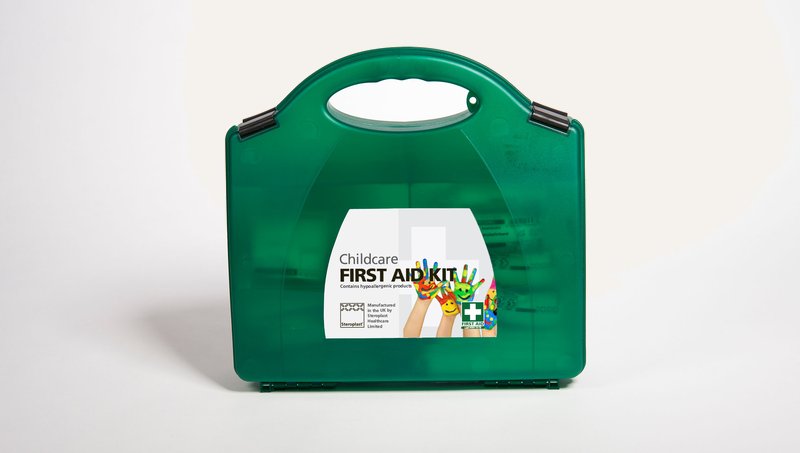 8170 Childcare-First-Aid-Kit-Premier-Box
