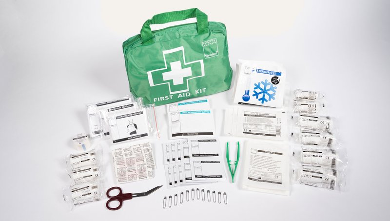 8128 70-Piece-First-Aid-Kit-2