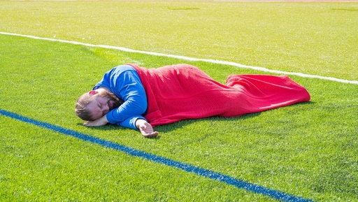 Red Blanket, 150cm x 200cm